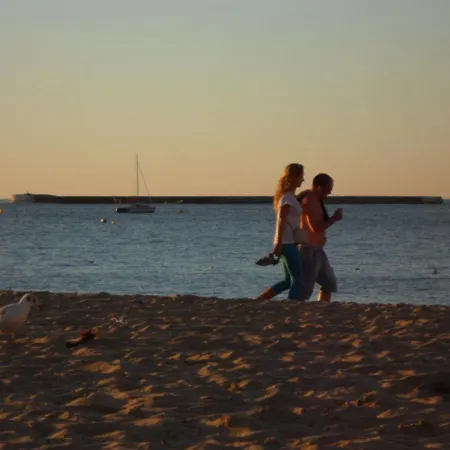 Toki Alai Nocleg ze śniadaniem *